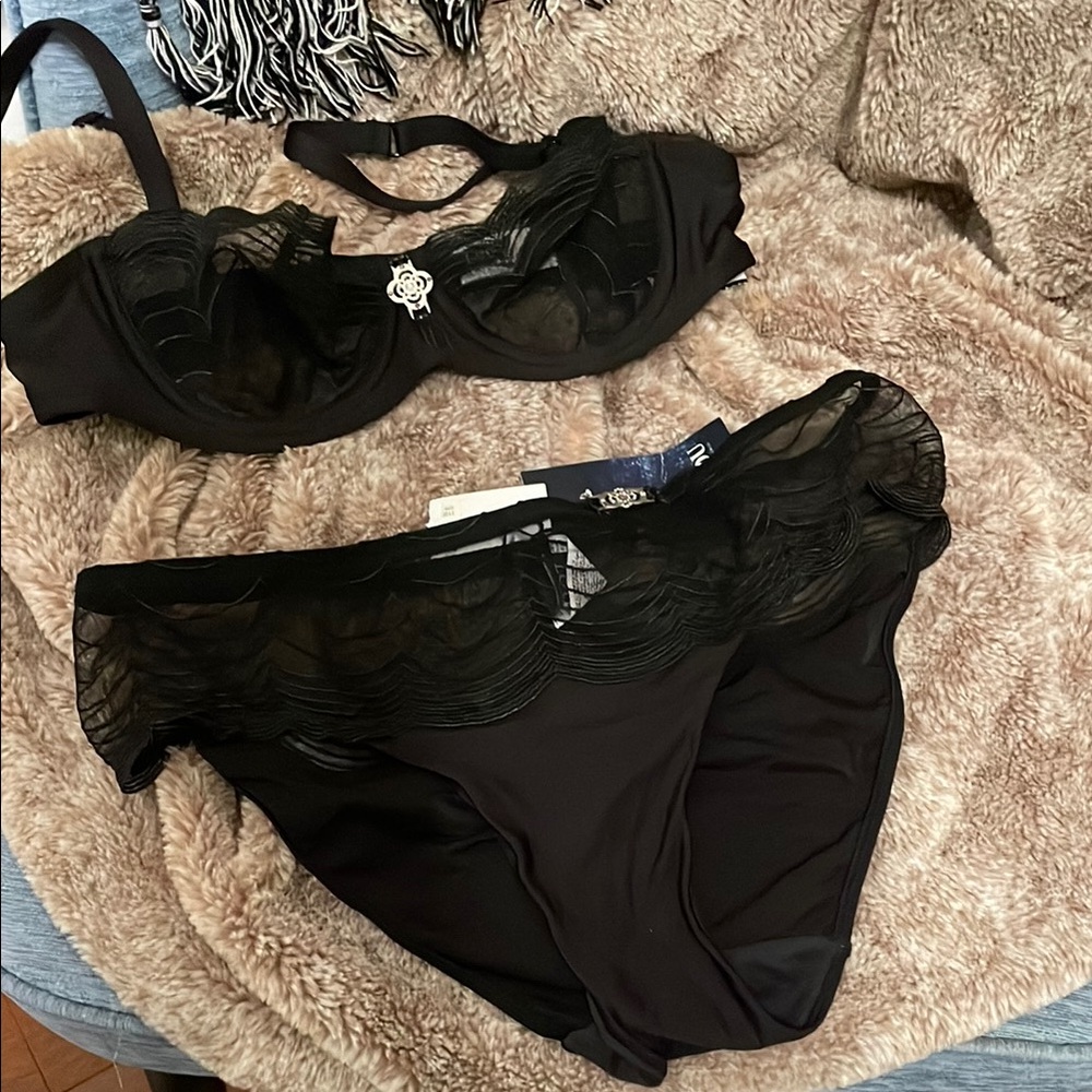Black Lace Lingerie Set